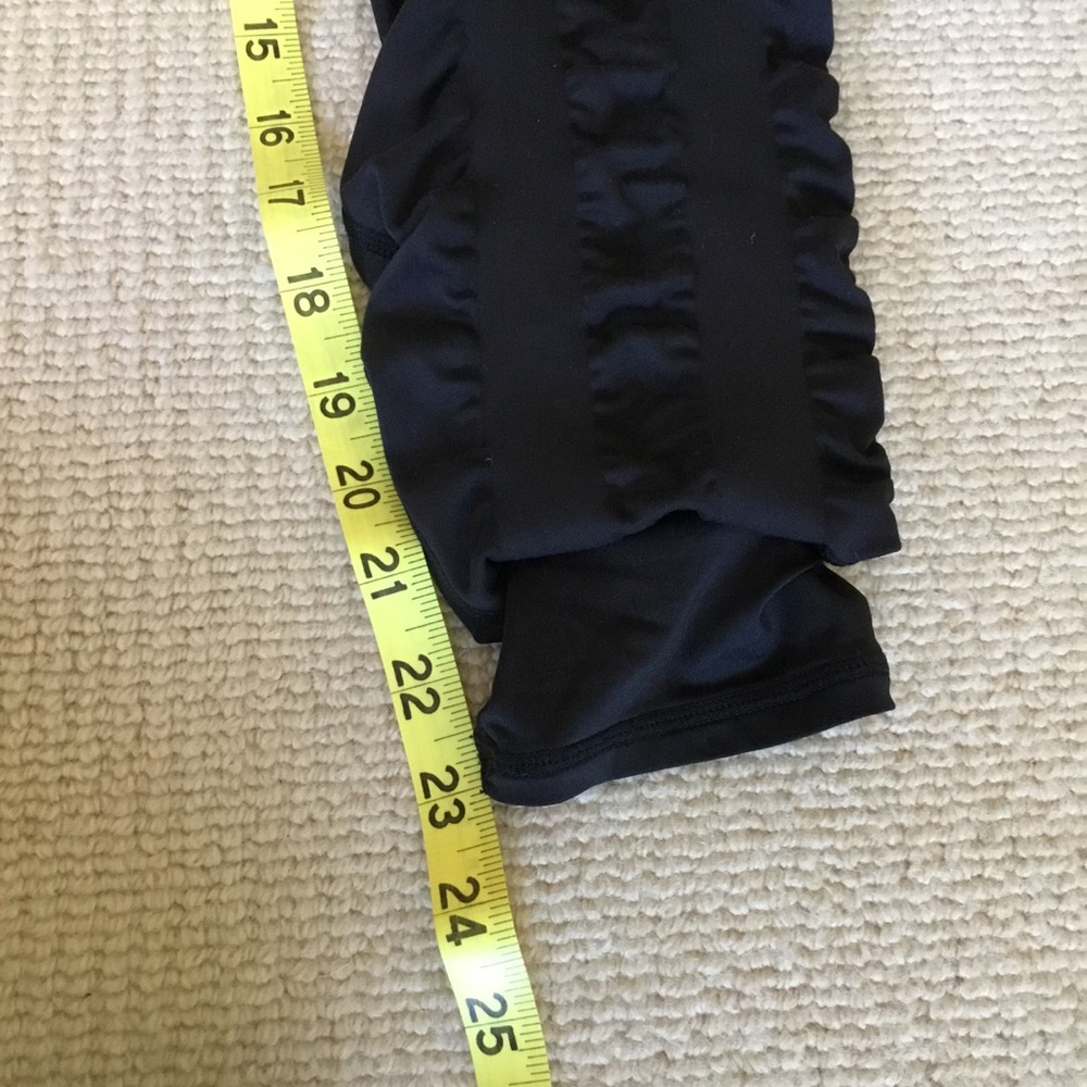 Black Ruffle Side Leggings - - Picture 3 of 9